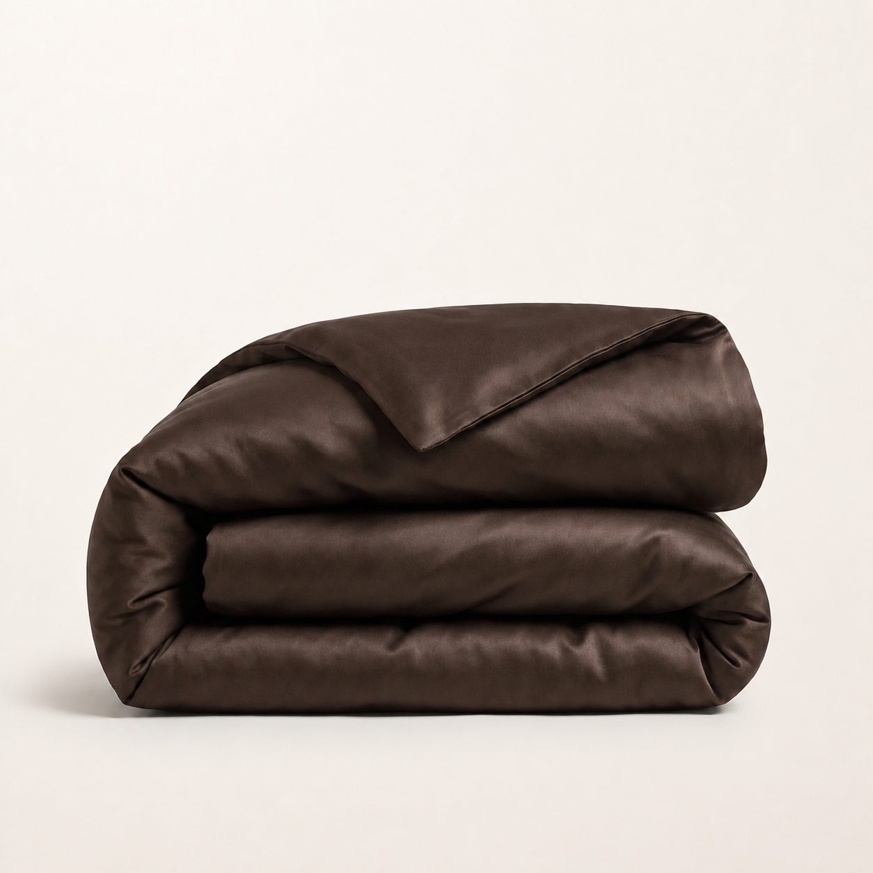 Housse de couette en Lyocell d'eucalyptus café foncé, packshot sur fond blanc chaud, Noctua Paris