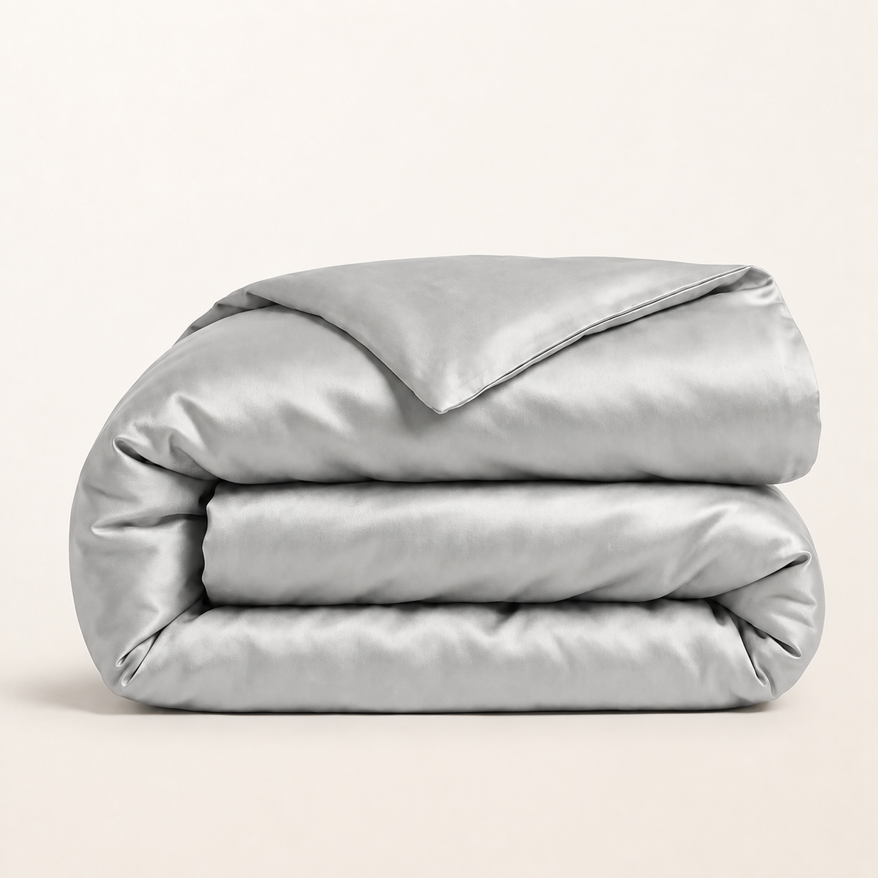 Housse de couette en Lyocell d'eucalyptus gris argent, packshot sur fond blanc chaud, Noctua Paris