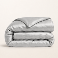 Housse de couette en Lyocell d'eucalyptus gris argent, packshot sur fond blanc chaud, Noctua Paris