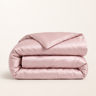 Housse de couette en Lyocell d'eucalyptus rose clair, packshot sur fond blanc chaud, Noctua Paris