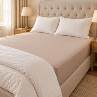 noctua_drap-housse-coton-doux_beige-sable_01-lit-fait_hotel