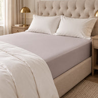 noctua_drap-housse-coton-egyptien_gris-brume_01-lit-fait_hotel
