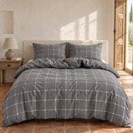 noctua_parure-carreaux_carreau-gris_01-lit-fait_vacances