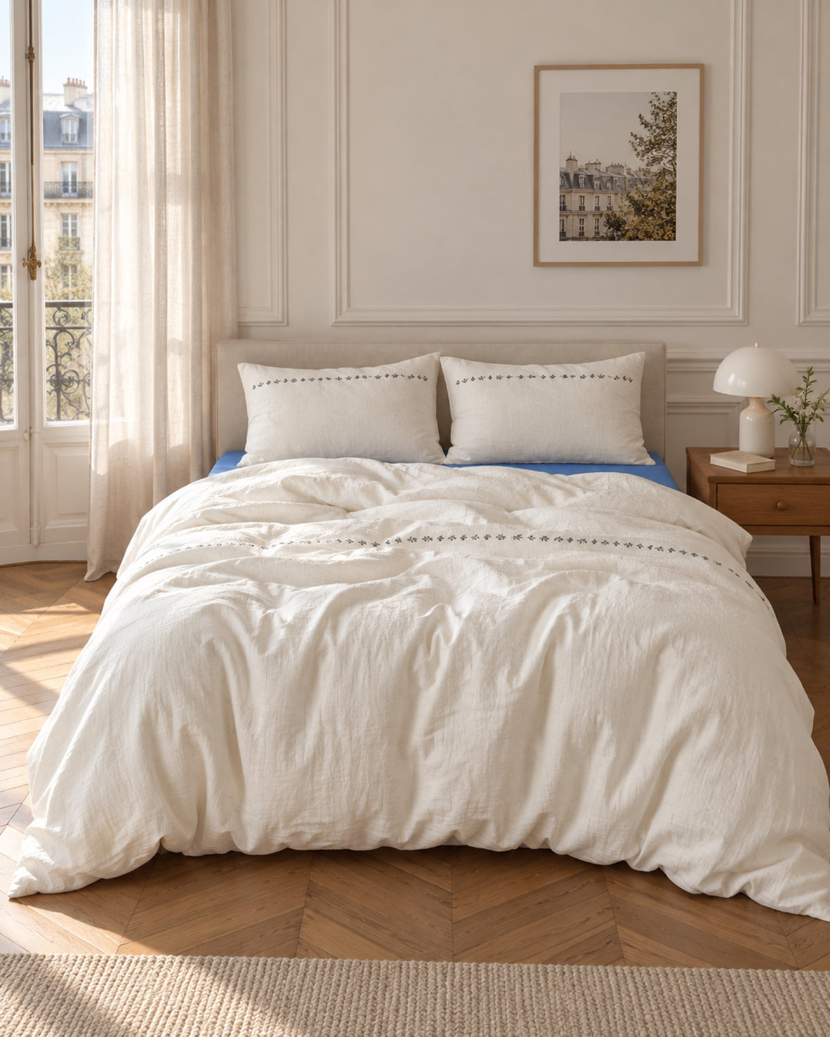 noctua_parure-gaze-double_blanc-et-bleu_01-lit-fait_paris