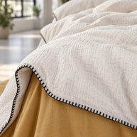 noctua_parure-gaze-double_blanc-passepoil-noir_04-finition_atelier