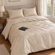noctua_parure-jacquard_champagne_01-lit-fait_paris