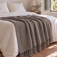 noctua_plaid-gaze_marron_01-lit-fait_vacances